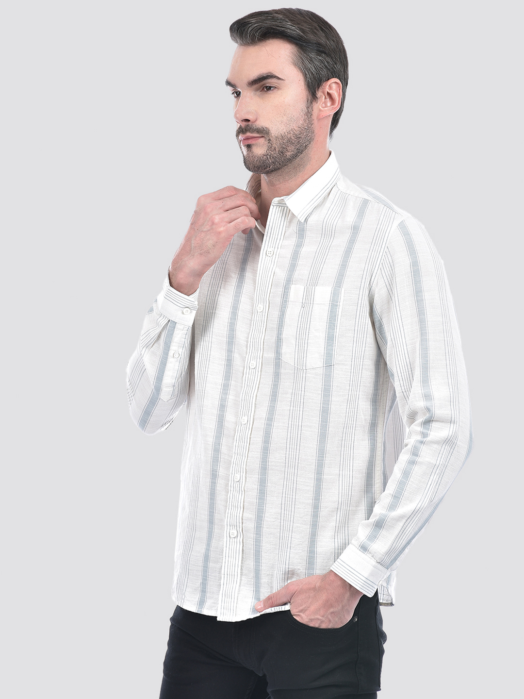 Numero Uno Men Striped Casual Slim-Fit Shirt